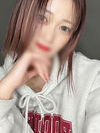 肨